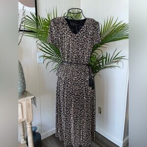 Connected Apparel ribbed floral dress
